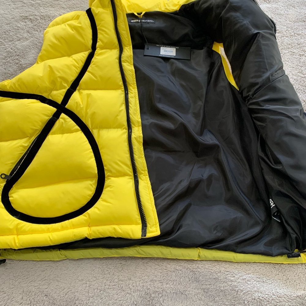 6PM VEST - Picture 6 of 9